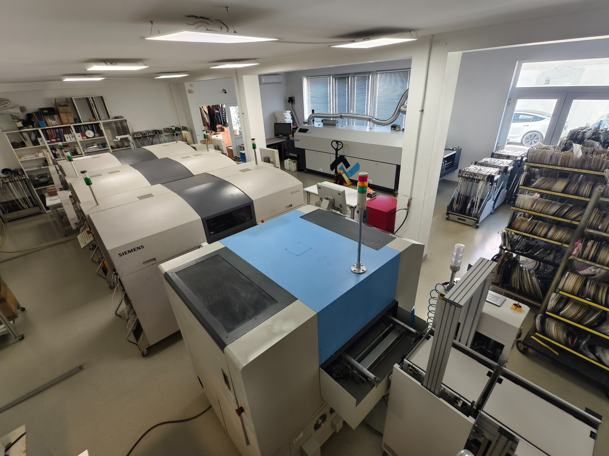 Komplex Elektronika gyártótér